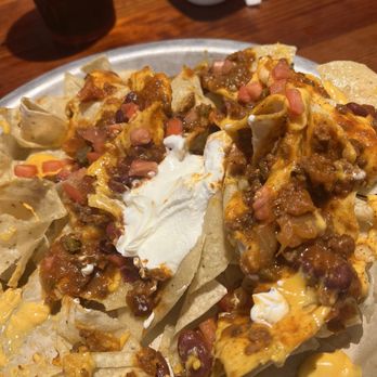 Hooters - This looks like slob but it's nachos. - American Near Me - Orlando, Florida
