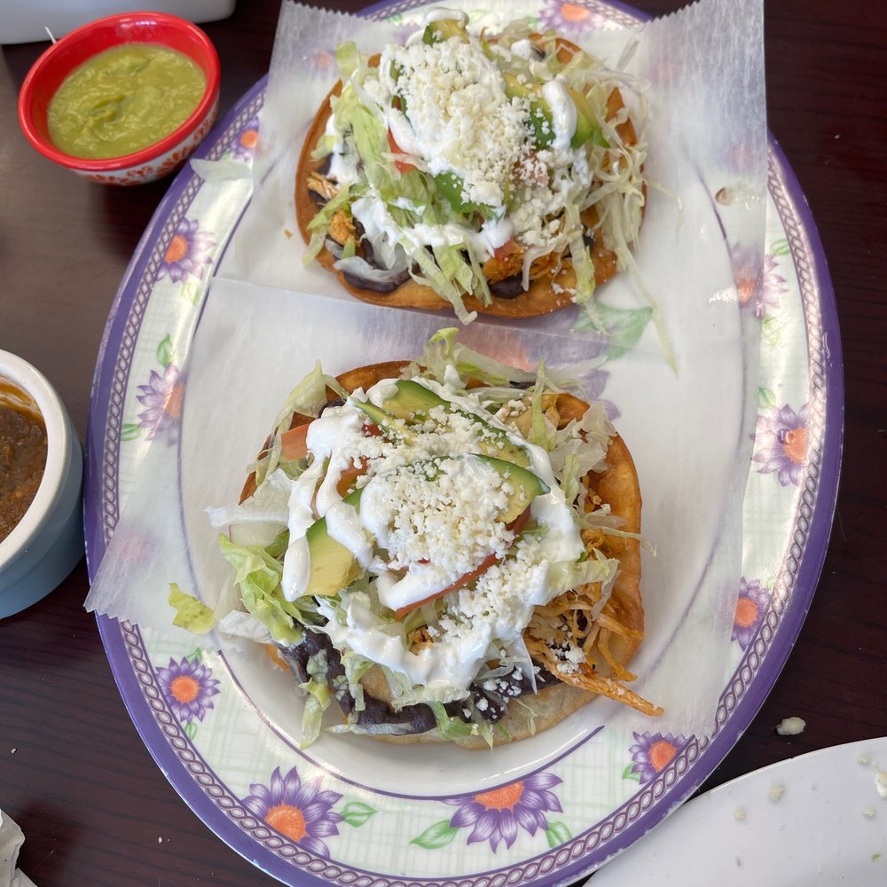 Sazon Latino - Tostadas de pollo - Latin American Near Me - Newton, New Jersey Sazon Latino - Tostadas de pollo - Latin American Near Me - Newton, New Jersey