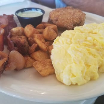 Briarpatch Restaurant - Southern breakfast- fine, but get something else - American Near Me - Winter Park, Florida