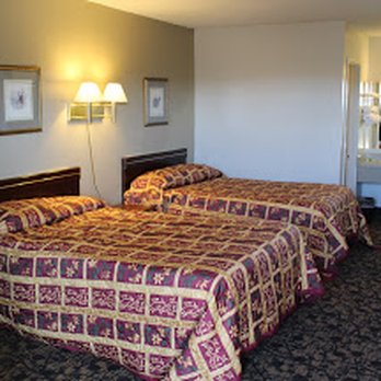 Traveler Inn - New updated modern rooms styles. Wifi, cable, internet, tv. - Hotels Near Me - Craig, Colorado Traveler Inn - New updated modern rooms styles. Wifi, cable, internet, tv. - Hotels Near Me - Craig, Colorado