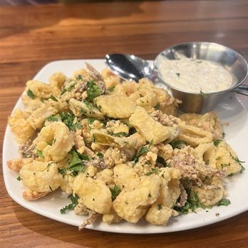 Burtons Grill & Bar - Gluten Free Crispy Calamari - New American Near Me - Charlotte, North Carolina