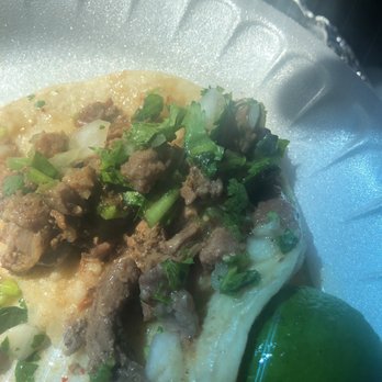 Tacos Las Koritas - a taco on a paper plate - Food Trucks Near Me - Los Molinos, California Tacos Las Koritas - a taco on a paper plate - Food Trucks Near Me - Los Molinos, California
