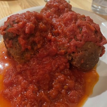 Que Pasta - Roxsana's Meatballs - Italian Near Me - Saddle Brook, New Jersey