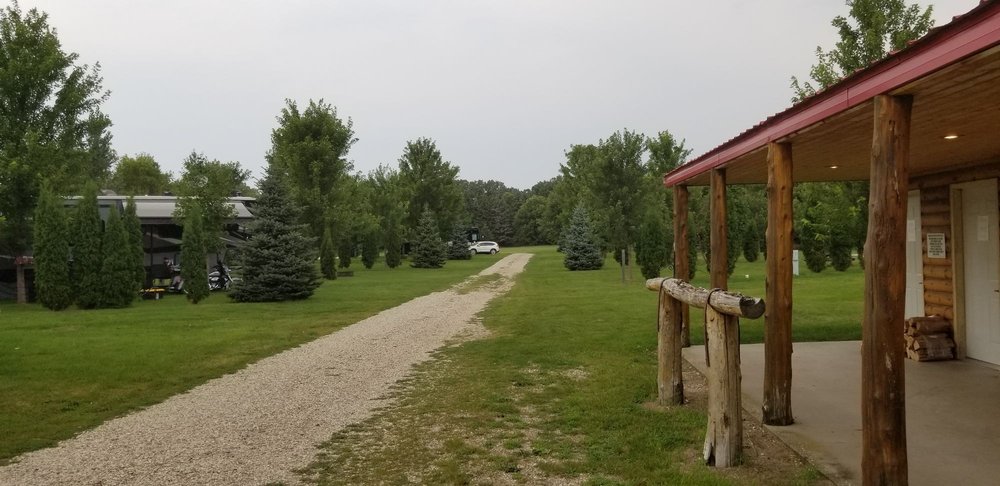 Sheyenne Oaks Horse Camp & RV Park - equestrian in Leonard, ND