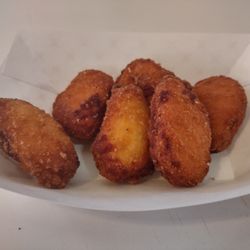 The Burger Shack - The Cleric!
4 or 6 price fried chickie Nuggies with side and drink!