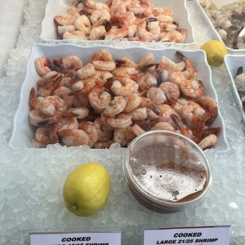 Gardner's Wharf Seafood - Seafood Markets Near Me - Wickford, Rhode Island