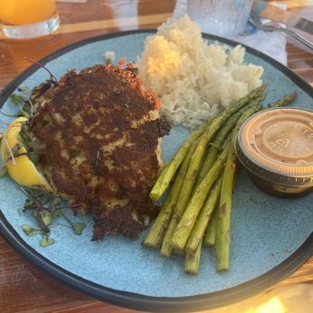 Caps On The Water - yummy Crab Cake Dinner - Seafood Near Me - St Augustine, Florida Caps On The Water - yummy Crab Cake Dinner - Seafood Near Me - St Augustine, Florida