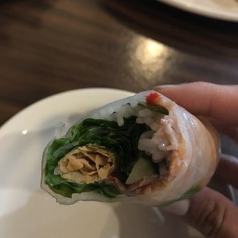 MT Noodles - Spring roll with crunchy center - Vietnamese Near Me - Brooklyn Park, Minnesota MT Noodles - Spring roll with crunchy center - Vietnamese Near Me - Brooklyn Park, Minnesota