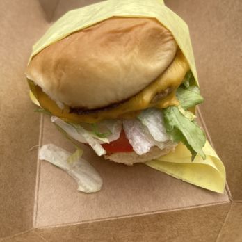 Tinker's Burgers - Mini burger kids - Burgers Near Me - Summerland, California Tinker's Burgers - Mini burger kids - Burgers Near Me - Summerland, California