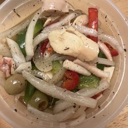 Sofrito Al Punto Restaurant - Octopus salad with olive