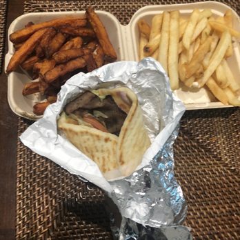 Dandy Dogs - Sweet potato fries, Garlic fries & Lamb Gyro - Burgers Near Me - Livermore, California Dandy Dogs - Sweet potato fries, Garlic fries & Lamb Gyro - Burgers Near Me - Livermore, California