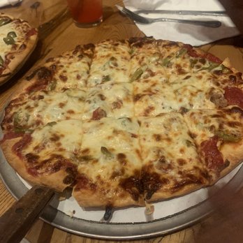 Giordano's - Green Pepper/sausage - Pizza Near Me - Chicago, Illinois