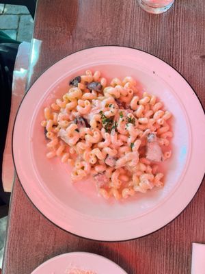 Lucrezia Café by null