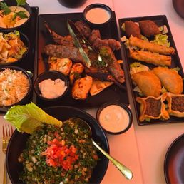 A beautiful presentation of authentic Arabic classics. A beautiful presentation of authentic Arabic classics.