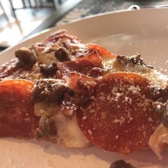 Pizza Hut - Pizza Near Me - Holbrook, Arizona