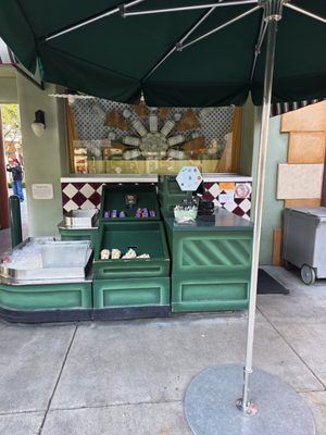 Fairfax Market by null