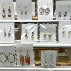BeaDazzle Bead Shop - Cool designs