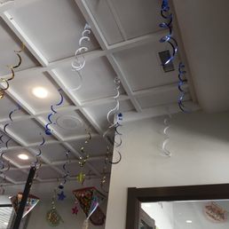 Lovely decor! So festive