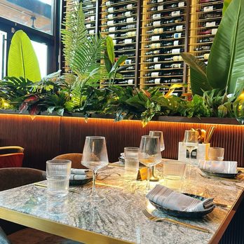 V Modern Italian - Italian Near Me - Nashville, Tennessee V Modern Italian - Italian Near Me - Nashville, Tennessee