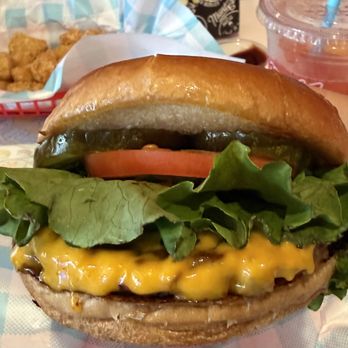 Monty's Good Burger - Single Cheeseburger - Burgers Near Me - Los Angeles, California
