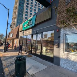 Vanilla Bakery & Cafe - Entrance