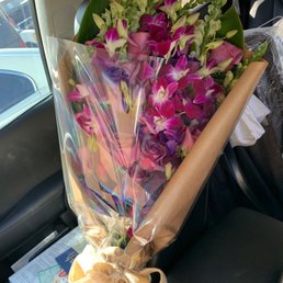 Gorgeous bouquet for my wonderful gorgeous daughter! Gorgeous bouquet for my wonderful gorgeous daughter!