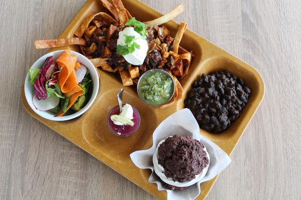 Dixon Roadside by null