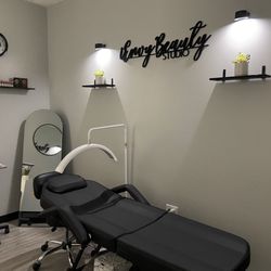 iEnvy Beauty Studio