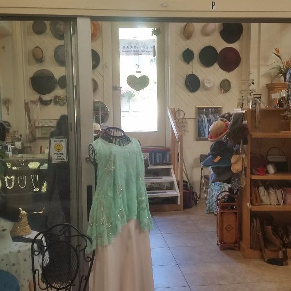 Capitola Mercantile - BFF Boutique: Vintage & Recycled Fashions 831-251-8356 - Shopping Centers Near Me - Capitola, California
