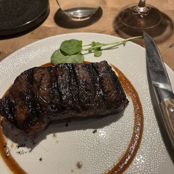 EDGE Restaurant and Bar - NY Strip - Steakhouses Near Me - Denver, Colorado EDGE Restaurant and Bar - NY Strip - Steakhouses Near Me - Denver, Colorado
