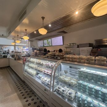 Magnolia Bakery - Bakeries Near Me - New York, New York Magnolia Bakery - Bakeries Near Me - New York, New York