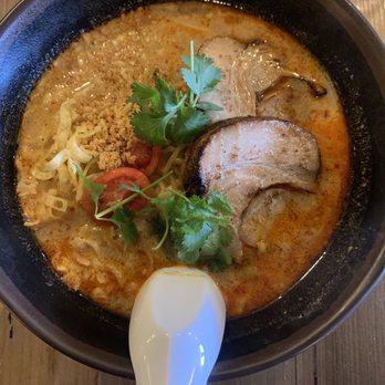 Hands On - Addison St. - Creamy Tom Yum Ramen - Sushi Bars Near Me - Chicago, Illinois