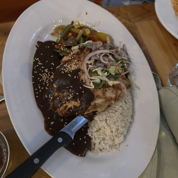 Lost Colony - Pollo con mole - Tex-Mex Near Me - Highland Village, Texas Lost Colony - Pollo con mole - Tex-Mex Near Me - Highland Village, Texas