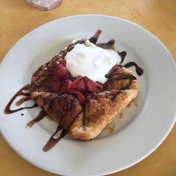 Kehaulani's Cafe - Strawberry crostada - Breakfast & Brunch Near Me - Vallejo, California