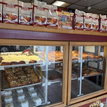 Old West Cinnamon Rolls - Inside - Bakeries Near Me - Pismo Beach, California
