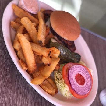 Nate'n Al's - Nate 'N Al's Burger - Delis Near Me - Beverly Hills, California Nate'n Al's - Nate 'N Al's Burger - Delis Near Me - Beverly Hills, California