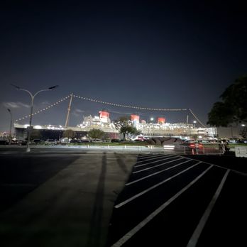 The Queen Mary - Hotels Near Me - Long Beach, California The Queen Mary - Hotels Near Me - Long Beach, California