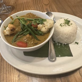 Paper Dosa - Green chicken curry - Indian Near Me - Santa Fe, New Mexico Paper Dosa - Green chicken curry - Indian Near Me - Santa Fe, New Mexico