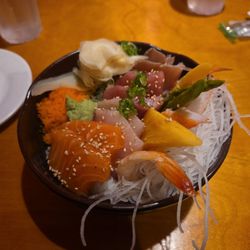 Hana Haru Restaurant - Chirashi Bowl