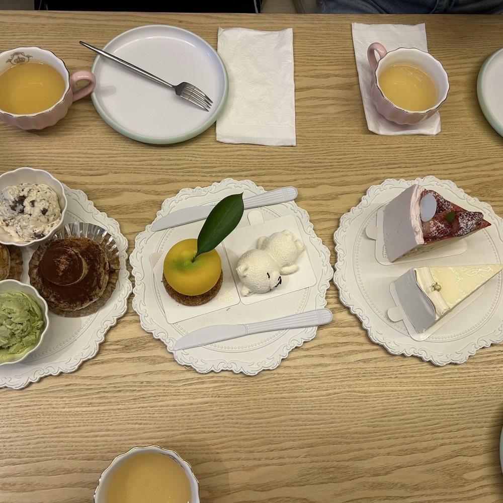 Maison Sweet - Afternoon tea for 4 - Bakeries Near Me - Philadelphia, Pennsylvania Maison Sweet - Afternoon tea for 4 - Bakeries Near Me - Philadelphia, Pennsylvania