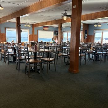 Breezeway Restaurant - Seafood Near Me - Topsail Beach, North Carolina