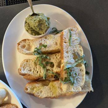 Etto Pasta Bar - Focaccia w/olive tapenade - Italian Near Me - Paso Robles, California Etto Pasta Bar - Focaccia w/olive tapenade - Italian Near Me - Paso Robles, California