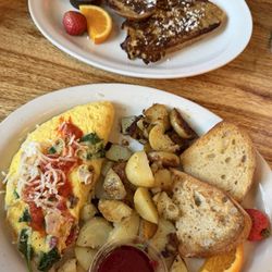 Fiddleheads Sandwich Shop - Omelette à raclette & French Toast