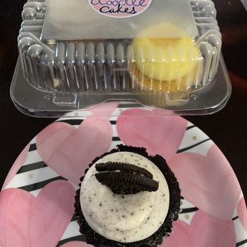 Doodlecakes - B gf Oreo, lemon, peaches and crème - Bakeries Near Me - Alameda, California Doodlecakes - B gf Oreo, lemon, peaches and crème - Bakeries Near Me - Alameda, California