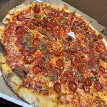 Prime Pizza - Went for pepperoni and meatball - Pizza Near Me - El Segundo, California Prime Pizza - Went for pepperoni and meatball - Pizza Near Me - El Segundo, California