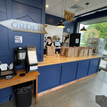 Sidedoor Bagel - Pick Up Counter - Bagels Near Me - Indianapolis, Indiana Sidedoor Bagel - Pick Up Counter - Bagels Near Me - Indianapolis, Indiana