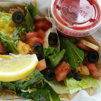 Lil Hut - Fish tacos - Seafood Near Me - Morro Bay, California