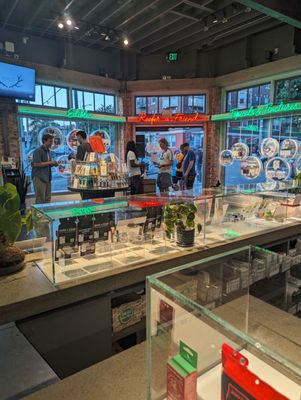 The Reef Cannabis Dispensary by null