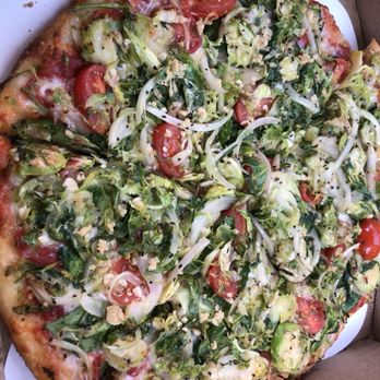 Rodeos Pizza & Saladeria - Pizza Near Me - Klamath Falls, Oregon