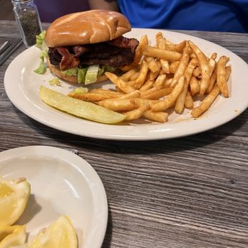 Fork and Spoon - Angus burger - New American Near Me - New Braunfels, Texas Fork and Spoon - Angus burger - New American Near Me - New Braunfels, Texas